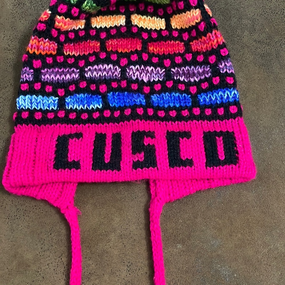 Cusco Winter Hat - Picture 2 of 11